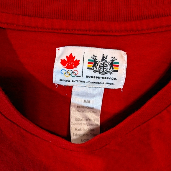 Vintage 2010 Vancouver Olympic Long Sleeve - Picture 2 of 4